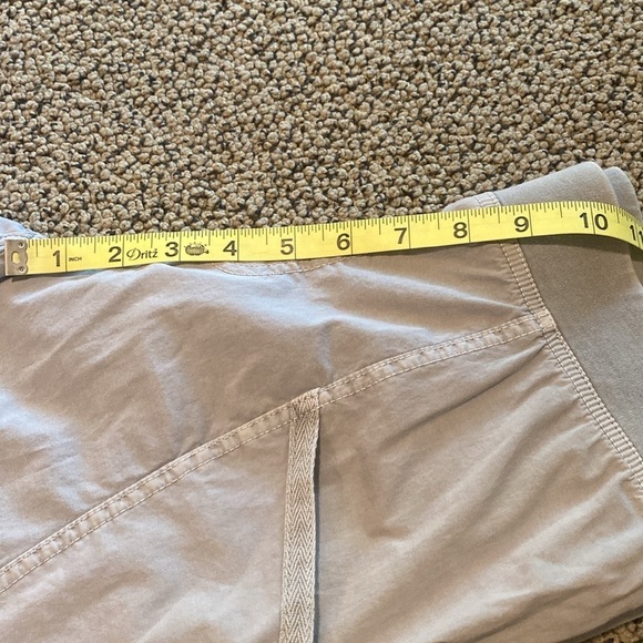 XCVI Capri Gray Pants Size XS in Like New Condition - Picture 6 of 7
